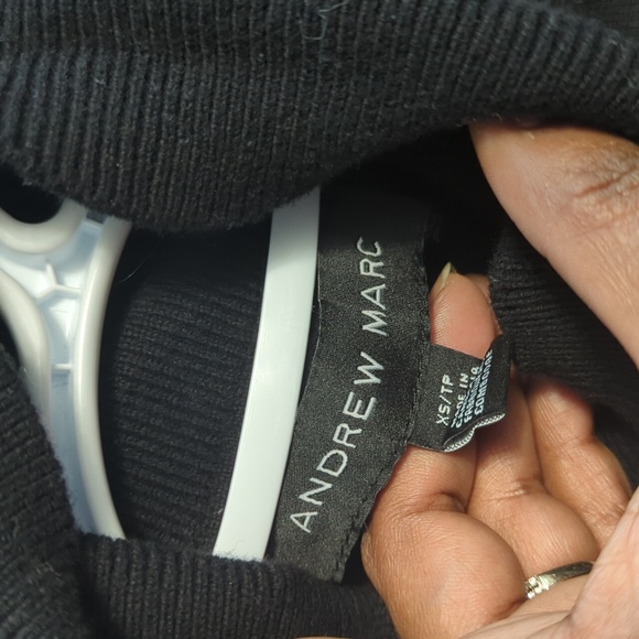 Andrew Marc turtle sweater - Picture 2 of 2